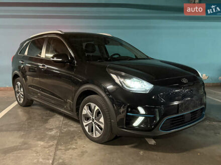 Чорний Кіа Niro, об'ємом двигуна 0 л та пробігом 107 тис. км за 18999 $, фото 1 на Automoto.ua