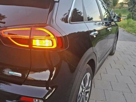 Киа Niro 2020 в Виннице на Automoto.ua Черный Киа Niro, объемом двигателя 0 л и пробегом 148 тыс. км за 18588 $, фото 1 на Automoto.ua
