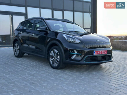 Чорний Кіа Niro, об'ємом двигуна 0 л та пробігом 98 тис. км за 19400 $, фото 1 на Automoto.ua