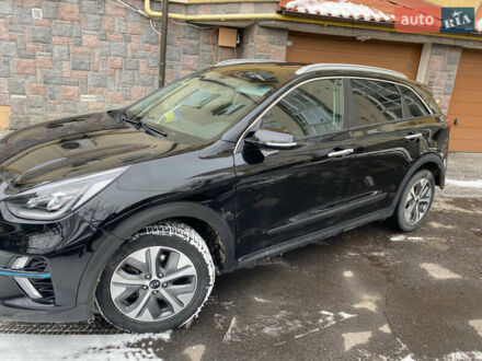 Киа Niro 2020 в Львове на Automoto.ua Черный Киа Niro, объемом двигателя 0 л и пробегом 138 тыс. км за 16900 $, фото 1 на Automoto.ua