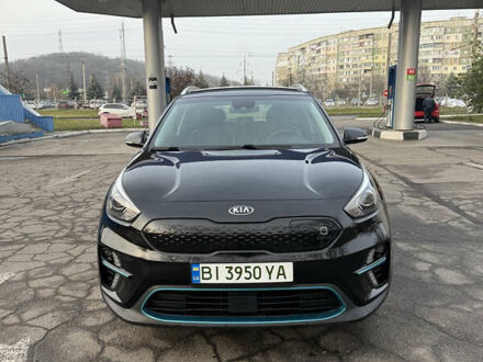 Чорний Кіа Niro, об'ємом двигуна 0 л та пробігом 93 тис. км за 18900 $, фото 1 на Automoto.ua