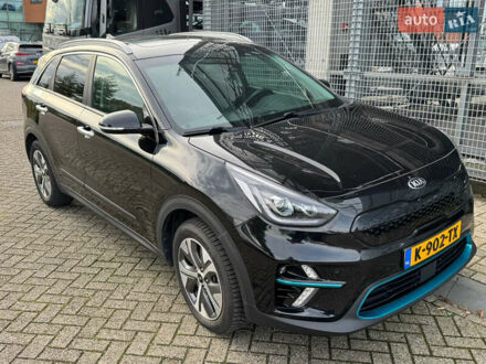 Чорний Кіа Niro, об'ємом двигуна 0 л та пробігом 143 тис. км за 17300 $, фото 1 на Automoto.ua
