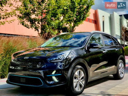 Кіа Niro 2021 у Києві на Automoto.ua Чорний Кіа Niro, об'ємом двигуна 0 л та пробігом 139 тис. км за 18999 $, фото 1 на Automoto.ua