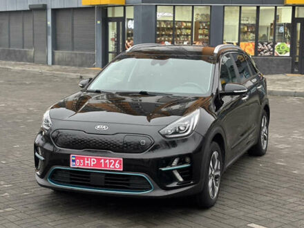 Чорний Кіа Niro, об'ємом двигуна 0 л та пробігом 93 тис. км за 18900 $, фото 1 на Automoto.ua