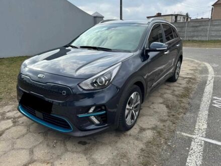 Черный Киа Niro, объемом двигателя 0 л и пробегом 61 тыс. км за 10700 $, фото 1 на Automoto.ua