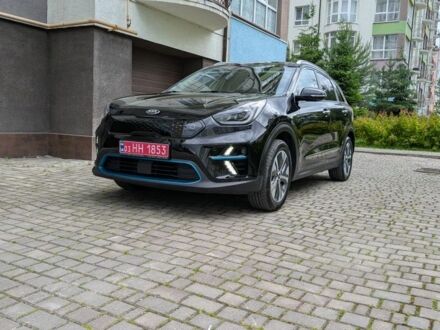 Киа Niro 2021 в Ивано-Франковске на Automoto.ua Черный Киа Niro, объемом двигателя 0 л и пробегом 108 тыс. км за 18563 $, фото 1 на Automoto.ua