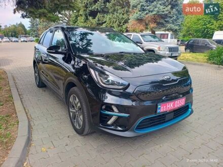 Кіа Niro 2021 у Чернівцях на Automoto.ua Чорний Кіа Niro, об'ємом двигуна 0 л та пробігом 87 тис. км за 19500 $, фото 1 на Automoto.ua