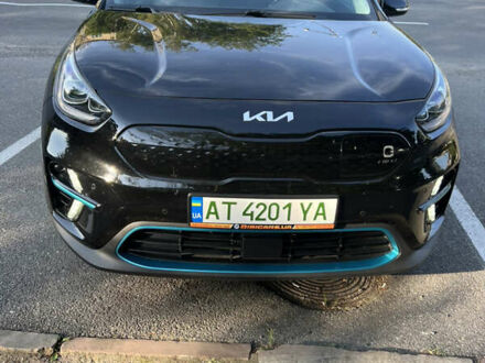 Кіа Niro 2021 у Івано-Франківську на Automoto.ua Чорний Кіа Niro, об'ємом двигуна 0 л та пробігом 137 тис. км за 20000 $, фото 1 на Automoto.ua