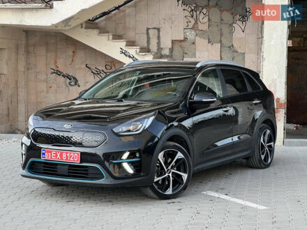 Киа Niro 2021 в Тернополе на Automoto.ua Черный Киа Niro, объемом двигателя 0 л и пробегом 104 тыс. км за 18750 $, фото 1 на Automoto.ua