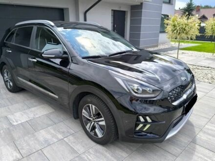 Киа Niro 2021 в Киеве на Automoto.ua Черный Киа Niro, объемом двигателя 1.5 л и пробегом 43 тыс. км за 15000 $, фото 1 на Automoto.ua