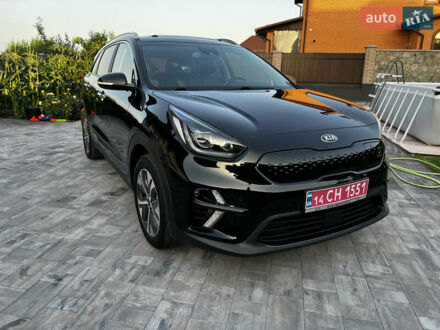 Черный Киа Niro, объемом двигателя 0 л и пробегом 64 тыс. км за 16650 $, фото 1 на Automoto.ua