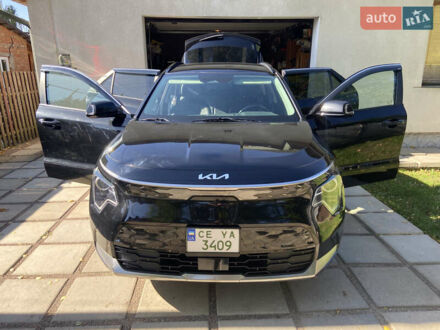 Черный Киа Niro, объемом двигателя 0 л и пробегом 121 тыс. км за 24777 $, фото 1 на Automoto.ua