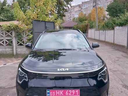 Киа Niro 2023 в Черкассах на Automoto.ua Черный Киа Niro, объемом двигателя 0 л и пробегом 72 тыс. км за 24300 $, фото 1 на Automoto.ua
