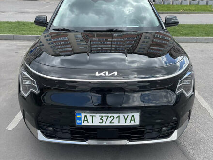 Киа Niro 2023 в Ивано-Франковске на Automoto.ua Черный Киа Niro, объемом двигателя 0 л и пробегом 28 тыс. км за 21700 $, фото 1 на Automoto.ua