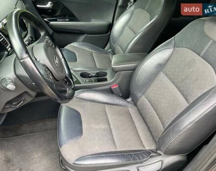 Коричневый Киа Niro, объемом двигателя 1.6 л и пробегом 134 тыс. км за 14270 $, фото 16 на Automoto.ua