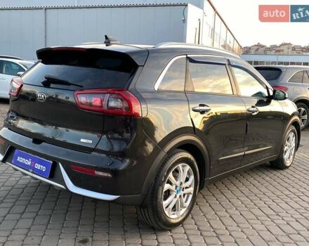 Коричневий Кіа Niro, об'ємом двигуна 1.58 л та пробігом 150 тис. км за 16500 $, фото 8 на Automoto.ua