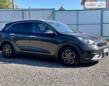 Коричневий Кіа Niro, об'ємом двигуна 1.58 л та пробігом 168 тис. км за 17999 $, фото 8 на Automoto.ua