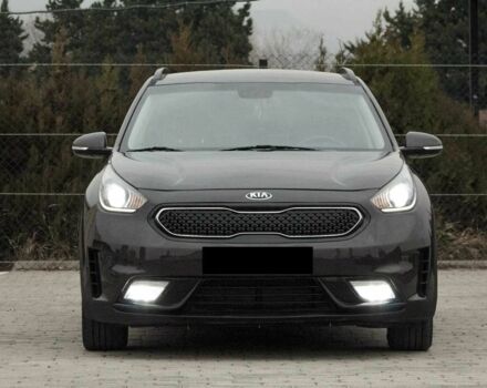 Коричневий Кіа Niro, об'ємом двигуна 0 л та пробігом 96 тис. км за 9200 $, фото 4 на Automoto.ua