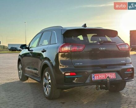 Коричневий Кіа Niro, об'ємом двигуна 0 л та пробігом 135 тис. км за 15999 $, фото 14 на Automoto.ua