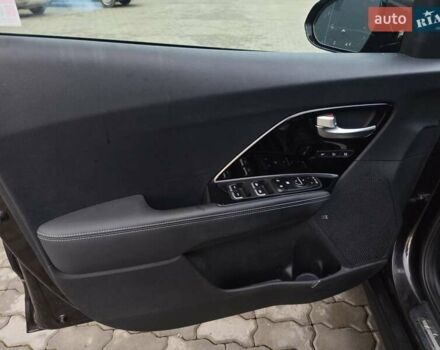 Коричневый Киа Niro, объемом двигателя 0 л и пробегом 118 тыс. км за 18200 $, фото 39 на Automoto.ua