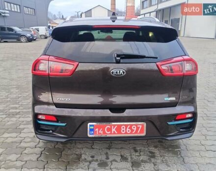 Коричневый Киа Niro, объемом двигателя 0 л и пробегом 118 тыс. км за 18200 $, фото 6 на Automoto.ua