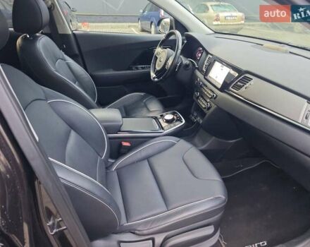 Коричневый Киа Niro, объемом двигателя 0 л и пробегом 118 тыс. км за 18200 $, фото 48 на Automoto.ua