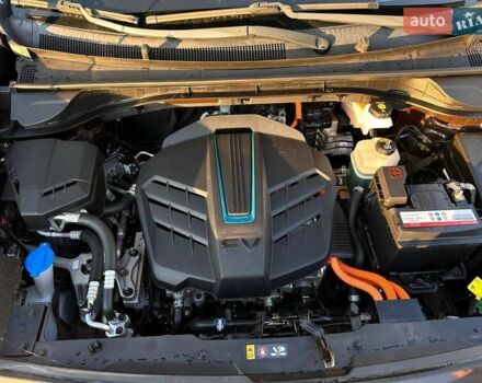 Коричневий Кіа Niro, об'ємом двигуна 0 л та пробігом 135 тис. км за 15999 $, фото 31 на Automoto.ua