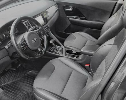 Коричневый Киа Niro, объемом двигателя 1.6 л и пробегом 89 тыс. км за 11800 $, фото 9 на Automoto.ua