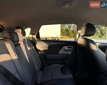 Коричневий Кіа Niro, об'ємом двигуна 0 л та пробігом 135 тис. км за 15999 $, фото 36 на Automoto.ua