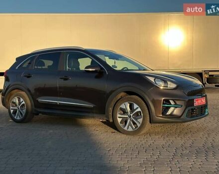 Коричневий Кіа Niro, об'ємом двигуна 0 л та пробігом 135 тис. км за 15999 $, фото 22 на Automoto.ua