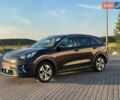 Коричневий Кіа Niro, об'ємом двигуна 0 л та пробігом 135 тис. км за 15999 $, фото 2 на Automoto.ua