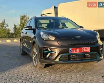 Коричневий Кіа Niro, об'ємом двигуна 0 л та пробігом 135 тис. км за 15999 $, фото 25 на Automoto.ua
