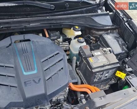 Коричневый Киа Niro, объемом двигателя 0 л и пробегом 118 тыс. км за 18200 $, фото 74 на Automoto.ua