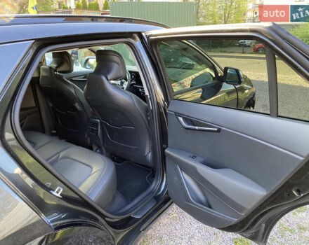Коричневый Киа Niro, объемом двигателя 0 л и пробегом 25 тыс. км за 12900 $, фото 9 на Automoto.ua