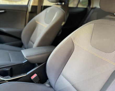 Коричневый Киа Niro, объемом двигателя 0 л и пробегом 3 тыс. км за 25500 $, фото 10 на Automoto.ua