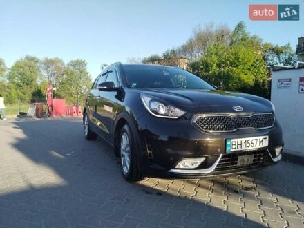 Киа Niro 2017 в Одессе на Automoto.ua Коричневый Киа Niro, объемом двигателя 1.58 л и пробегом 146 тыс. км за 17400 $, фото 1 на Automoto.ua