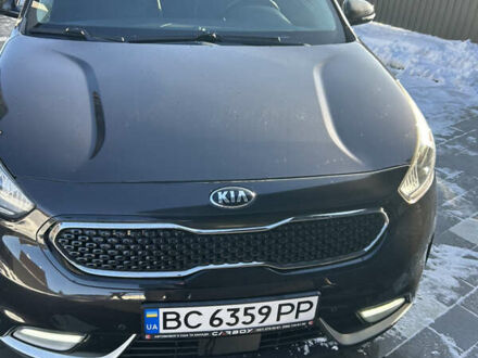 Киа Niro 2017 в Львове на Automoto.ua Коричневый Киа Niro, объемом двигателя 1.58 л и пробегом 135 тыс. км за 18250 $, фото 1 на Automoto.ua