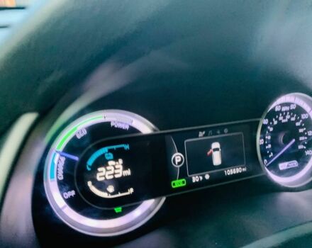 Красный Киа Niro, объемом двигателя 1.6 л и пробегом 168 тыс. км за 13900 $, фото 12 на Automoto.ua