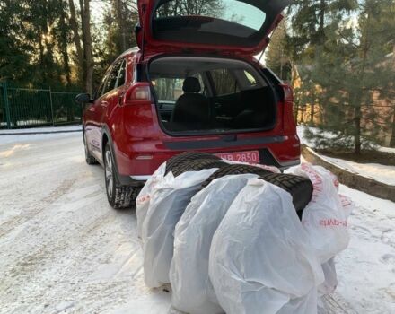 Красный Киа Niro, объемом двигателя 1.6 л и пробегом 168 тыс. км за 13900 $, фото 7 на Automoto.ua