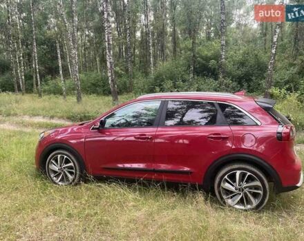 Червоний Кіа Niro, об'ємом двигуна 1.58 л та пробігом 94 тис. км за 17400 $, фото 10 на Automoto.ua