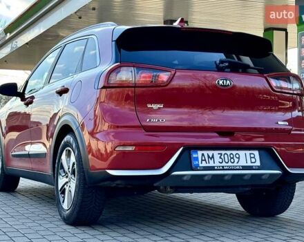 Красный Киа Niro, объемом двигателя 1.59 л и пробегом 115 тыс. км за 16900 $, фото 7 на Automoto.ua