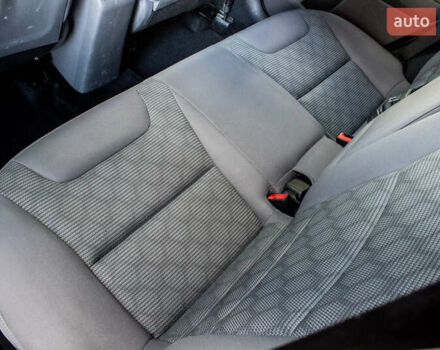 Красный Киа Niro, объемом двигателя 1.58 л и пробегом 56 тыс. км за 14500 $, фото 32 на Automoto.ua