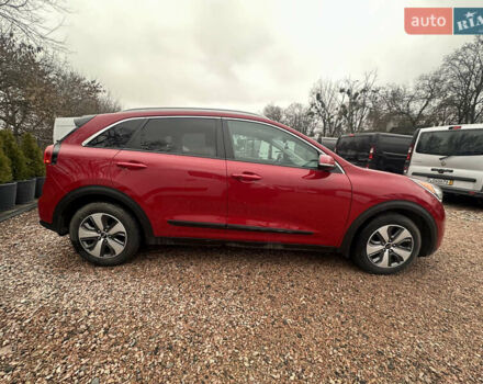 Красный Киа Niro, объемом двигателя 1.58 л и пробегом 190 тыс. км за 13000 $, фото 13 на Automoto.ua