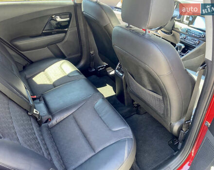 Красный Киа Niro, объемом двигателя 1.58 л и пробегом 68 тыс. км за 16999 $, фото 45 на Automoto.ua