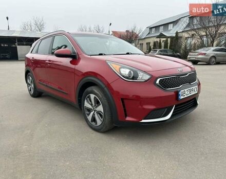 Червоний Кіа Niro, об'ємом двигуна 1.58 л та пробігом 168 тис. км за 14900 $, фото 2 на Automoto.ua