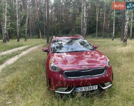 Червоний Кіа Niro, об'ємом двигуна 1.58 л та пробігом 94 тис. км за 17400 $, фото 7 на Automoto.ua
