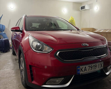 Червоний Кіа Niro, об'ємом двигуна 1.58 л та пробігом 417 тис. км за 15000 $, фото 2 на Automoto.ua