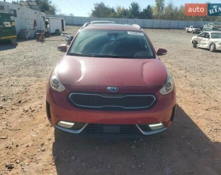 Красный Киа Niro, объемом двигателя 1.58 л и пробегом 166 тыс. км за 2850 $, фото 4 на Automoto.ua