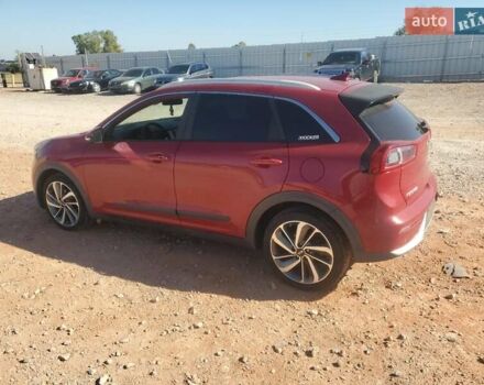 Красный Киа Niro, объемом двигателя 1.58 л и пробегом 166 тыс. км за 2850 $, фото 1 на Automoto.ua