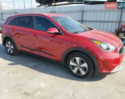 Красный Киа Niro, объемом двигателя 1.58 л и пробегом 163 тыс. км за 3000 $, фото 3 на Automoto.ua